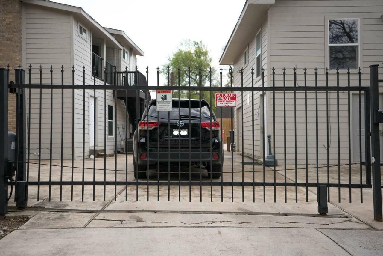 East Downtown Micro-Luxe Container Living Pod #9 Apartment Houston Bagian luar foto